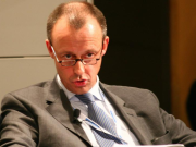 Дипломатия себя исчерпала: Мерц объявляет себя новым фюрером Европы