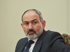 Пашинян призвал быть готовыми изгнать католикоса всех армян из его резиденции