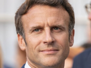 После разговора с Путиным президент Франции сразу набрал Зеленского