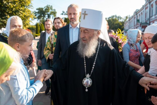 Зеленский лишил гражданства Украины митрополита УПЦ Онуфрия