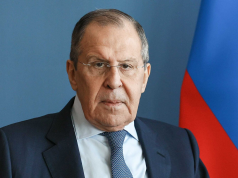 Глава МИД РФ Лавров и посол России в США Дарчиев прилетели на Аляску