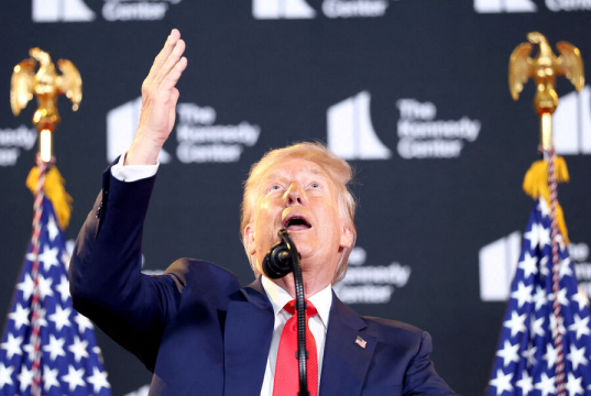 «Он не мог просто так их послать». Что Трамп пообещал союзникам перед встречей с Путиным