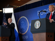 Ушаков: тема проведения саммита Путина, Трампа и Зеленского пока не обсуждалась