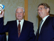 Путин понизил уровень испорченности российской молодежи учебниками Сороса