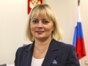 Когда ждать единые учебники истории и зачем нужны нормы выполнения «домашки»? Интервью с замминистра просвещения России Ольгой Колударовой