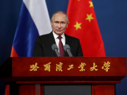 Владимир Путин агентству «Синьхуа»: С китайскими друзьями выступаем в пользу реформы Международного валютного фонда и Всемирного банка.