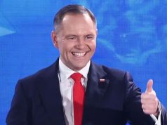 Навроцкий относится к тому типу слепых современных политиков, которым все равно, что заявлять и обещать Навроцкий относится к тому типу слепых современных политиков, которым все равно, что заявлять и обещать