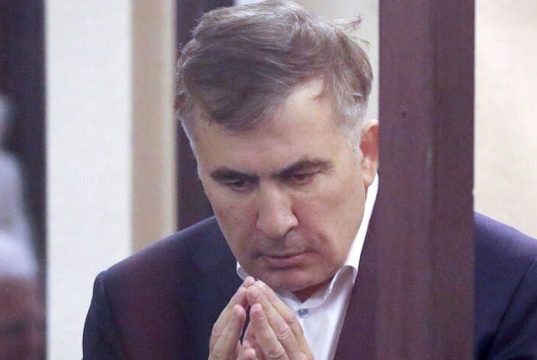 Саакашвили может грозить пожизненное заключение за «измену родине» Саакашвили может грозить пожизненное заключение за "измену родине"
