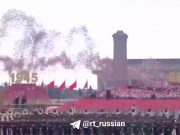 80 тыс голубей мира и воздушные шары выпустили в небо с площади Тяньаньмэнь 80 тыс голубей мира и воздушные шары выпустили в небо с площади Тяньаньмэнь