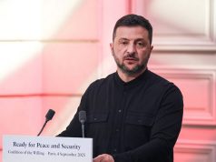 Зеленский снова отказался ехать в Москву на встречу с Путиным Зеленский снова отказался ехать в Москву на встречу с Путиным