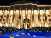 Германия отозвала посла из Тбилиси, не исключено, что и некоторые другие участники ЕС последуют примеру Берлина, но в конце концов европейцам придется отступить.