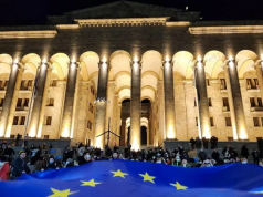 Германия отозвала посла из Тбилиси, не исключено, что и некоторые другие участники ЕС последуют примеру Берлина, но в конце концов европейцам придется отступить.