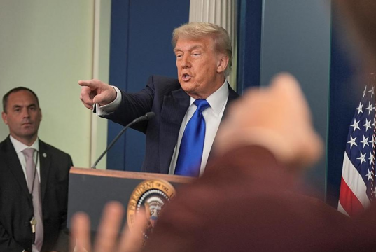 Трамп разразился тирадой и прекратил торговые переговоры с Канадой