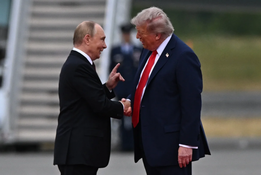 Axios: план Трампа встретиться с Путиным стал сюрпризом для Зеленского