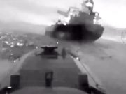 Украинские СМИ пишут, что танкеры из теневого флота РФ в Черном море атаковали безэкипажные дроны СБУ Sea Baby Украинские СМИ, со ссылкой на источники, пишут, что танкеры из теневого флота РФ в Черном море атаковали безэкипажные дроны СБУ Sea Baby