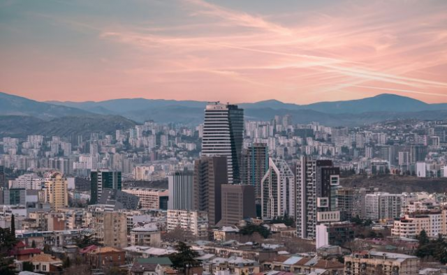 Тбилиси и Ереван вошли в «горячую десятку» городов мира для ночной жизни