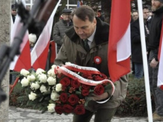 Польский министр заподозрил, что президент Навроцкий готовит выход страны из ЕС