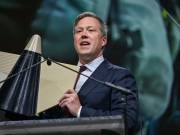 Министр армии США Дэниел Дрисколл проведет в Киеве от имени Дональда Трампа переговоры с Владимиром Зеленским, после чего поедет в Россию для возобновления мирных переговоров.