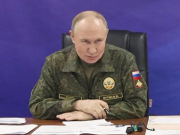 Владимир Путин поздравил военных с Днем разведчика