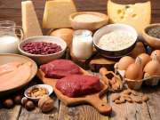 Во всем мире продукты питания подешевели, а у нас они подорожали, и никто не в ответе за это