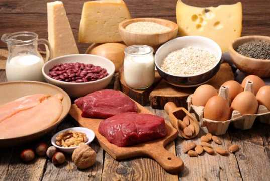 Во всем мире продукты питания подешевели, а у нас они подорожали, и никто не в ответе за это