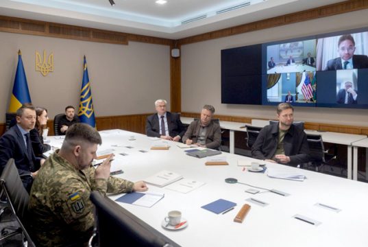 Зеленский провел онлайн-разговор с министром финансов Скоттом Бессентом США Зеленский провел онлайн-разговор с министром финансов Скоттом Бессентом США