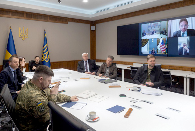 Зеленский провел онлайн-разговор с министром финансов Скоттом Бессентом США Зеленский провел онлайн-разговор с министром финансов Скоттом Бессентом США