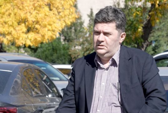 Экс-министр обороны Грузии Бачо Ахалая задержан по обвинению в руководстве штурмом администрации президента 4 октября — СГБ Экс-министр обороны Грузии Бачо Ахалая задержан по обвинению в руководстве штурмом администрации президента 4 октября — СГБ