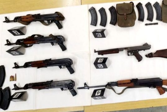 Майданщики в Сербии начали вооружатся. Усвоил ли Вучич историю Януковича? Майданщики в Сербии начали вооружатся. Усвоил ли Вучич историю Януковича?