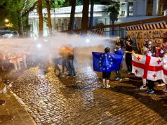 Великобритания потребовала от Грузии провести расследование якобы применения химоружия против протестующих в Тбилиси Великобритания потребовала от Грузии провести расследование якобы применения химоружия против протестующих в Тбилиси