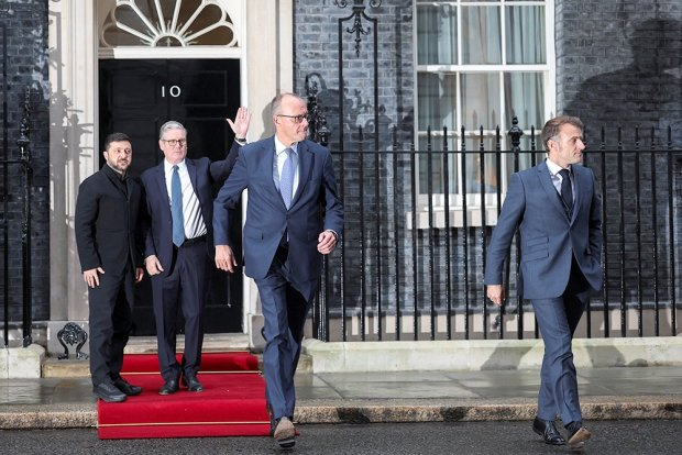 imageМрачные лица, старые речи: Чем завершилась встреча Зеленского с европейской партией войны