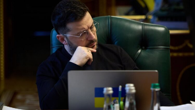 Зеленский сказал украинцам, что предложил Раде разработать законы о выборах во время войны