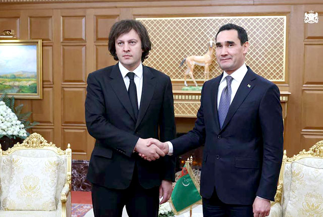 Премьер Грузии Ираклий Кобахидзе встретился с президентом Туркменистана Сердаром Бердымухамедовым Премьер Грузии Ираклий Кобахидзе встретился с президентом Туркменистана Сердаром Бердымухамедовым