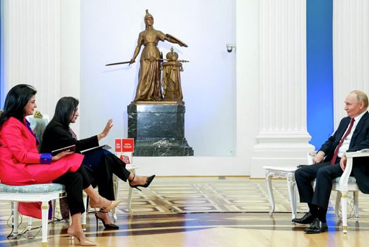 Путин: Россия в любом случае освободит Донбасс и Новороссию Путин: Россия в любом случае освободит Донбасс и Новороссию