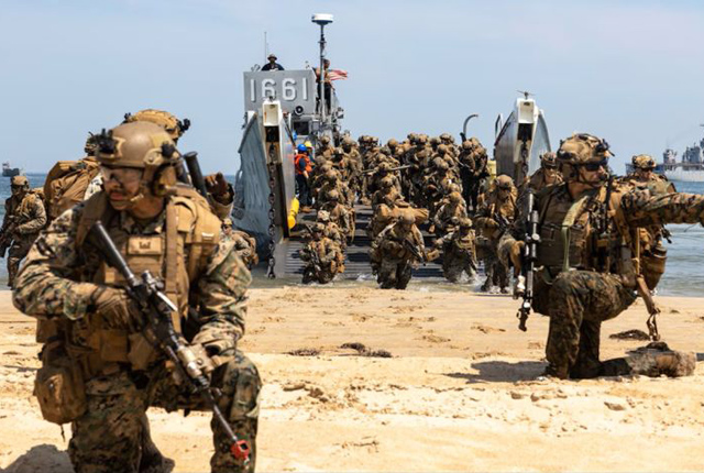 Армия США высаживается на всех островах Венесуэлы Армия США высаживается на всех островах Венесуэлы