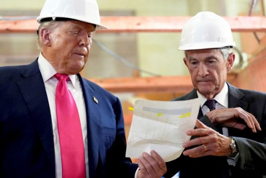 ФРС США получила повестки от Минюста и находится под угрозой предъявления обвинений ФРС США получила повестки от Минюста и находится под угрозой предъявления обвинений