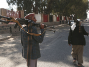 Mehr: вооруженные группы людей вышли на улицы на западе Ирана