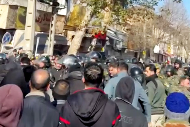 Протесты в Иране. Что происходит и к чему могут привести? Протесты в Иране. Что происходит и к чему могут привести?