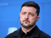 Зеленский в целом проводит мысль, что европейцам нужно создавать свою армию, но без помощи Украины она ее создать не сможет Зеленский в целом проводит мысль, что европейцам нужно создавать свою армию, но без помощи Украины она ее создать не сможет