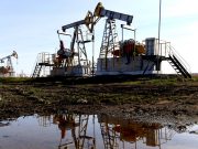 Европа долго и старательно убеждала себя, что сможет прожить без русской нефти Европа долго и старательно убеждала себя, что сможет прожить без русской нефти