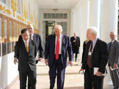 Отбросив прежние взаимные обвинения, Трамп и Петро «хорошо поговорили» Отбросив прежние взаимные обвинения, Трамп и Петро "хорошо поговорили"