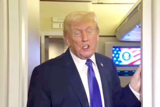Трамп призвал Украину «быстро» сесть за стол переговоров по окончанию войны Трамп призвал Украину "быстро" сесть за стол переговоров по окончанию войны