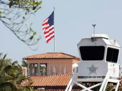 Вооруженный мужчина пытался проникнуть на территорию резиденции Трампа Вооруженный мужчина пытался проникнуть на территорию резиденции Трампа