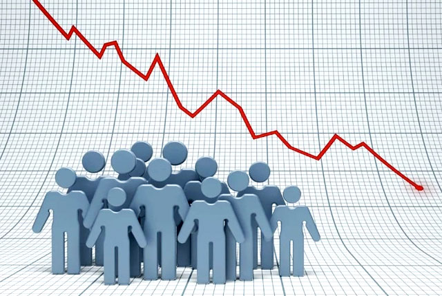 В Украине сейчас один из самых тяжелых демографических кризисов в мире, она превращается в страну вдов и сирот, пишет CNN В Украине сейчас один из самых тяжелых демографических кризисов в мире, она превращается в страну вдов и сирот, пишет CNN