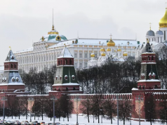 Песков: Москва учтет в переговорах планы Лондона и Парижа дать Киеву ЯО