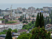 Геополитика в кофейнях и торговля тишиной: итоги будущего года по-Сухумски