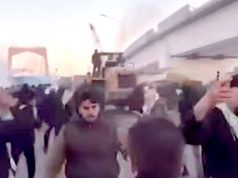 В Багдаде (Ирак) начались массовые протесты после убийства иранского лидера Хаменеи В Багдаде (Ирак) начались массовые протесты после убийства иранского лидера Хаменеи