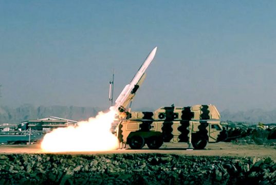 Иран осуществил новый залп ракет в сторону объектов США и Израиля Иран осуществил новый залп ракет в сторону объектов США и Израиля