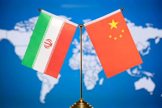 Китай и Иран подписали соглашение о безопасном проходе через Ормузский пролив Китай и Иран подписали соглашение о безопасном проходе через Ормузский пролив