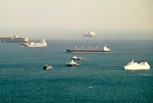 Иран рассматривает возможность пропуска ограниченного числа танкеров с нефтью через Ормузский пролив Иран рассматривает возможность пропуска ограниченного числа танкеров с нефтью через Ормузский пролив